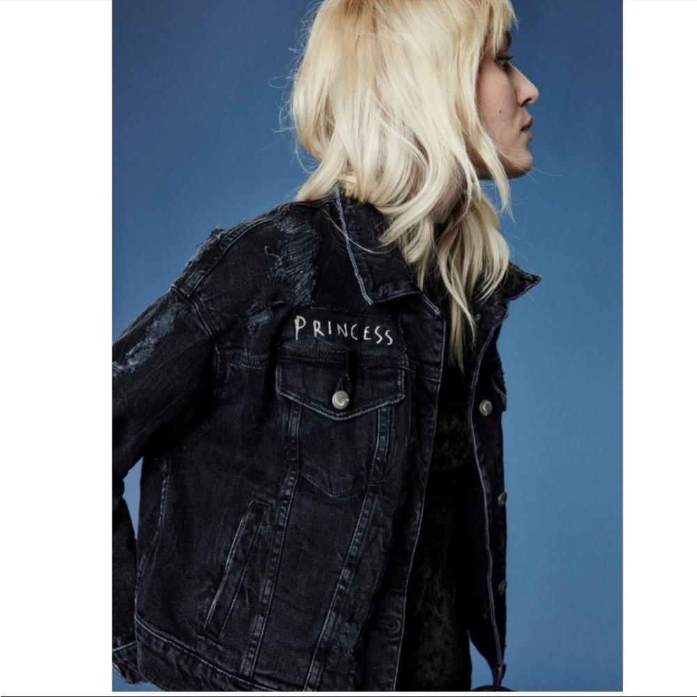 Taylor Hill x JOE’S JEANS Princess Black Distressed Denim Cropped Jacket EUC M